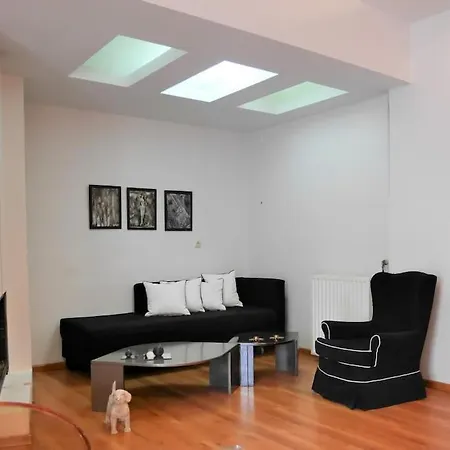 Cosy In The Heart Of City Centre Apartment